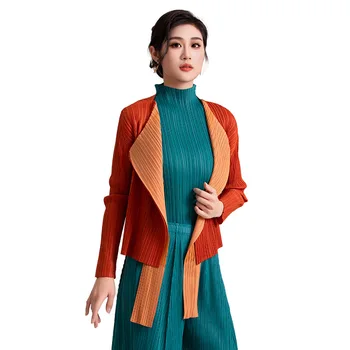 Короткое пальто Miyake с контрастным воротником-поло в складку для женщин, осень 2023, новая модная куртка с длинными рукавами, кардиган с дизайнерским дизайном, топ-кардиган