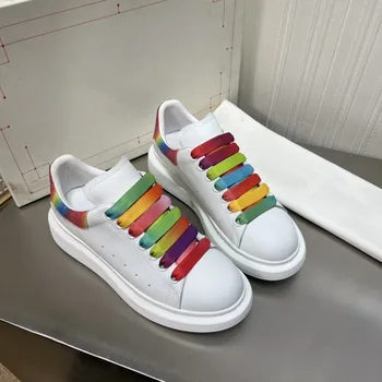 Маленькие белые туфли, женские, мужские, демисезонные кроссовки на платформе из натуральной кожи, разноцветные теннисные туфли на плоской подошве, Дизайнерская обувь на шнуровке